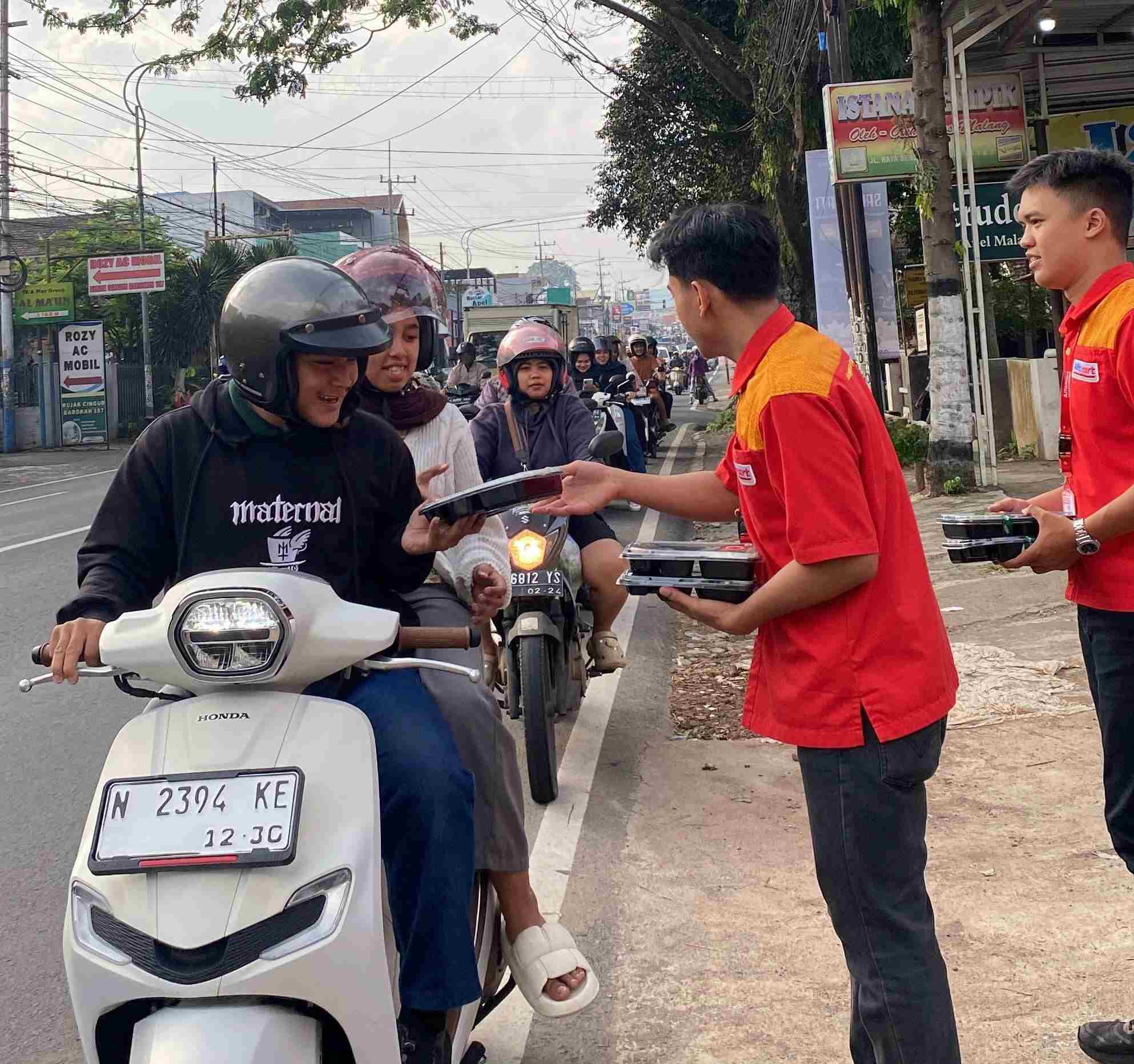 Alfamart Kembali Hadirkan Warteg Gratis di 34 Kota, Termasuk di Sengkaling Malang