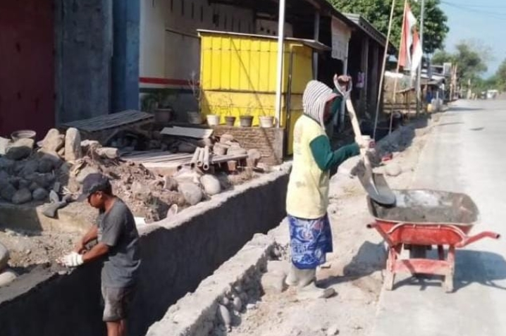 TIM SUS Lsm LIPAN Indonesia \\\" PU Gowa Jangan Tutup Mata, \\\" Proyek Akhir Tahun Jangan Asal Jadi